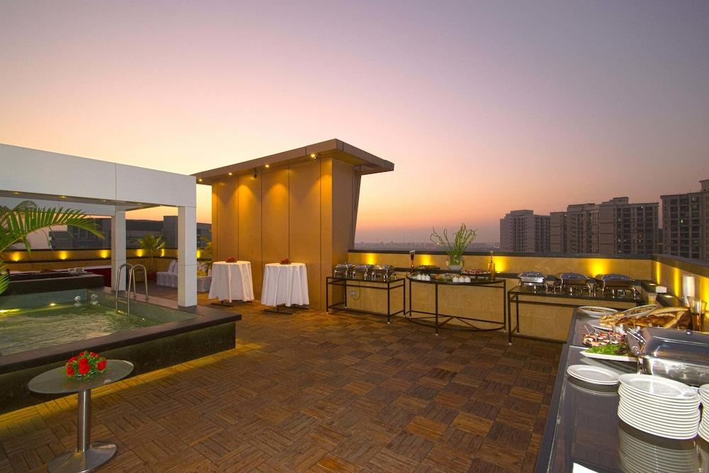 Hotel Lemon Tree Premier, Malad, Bombay Exterior foto